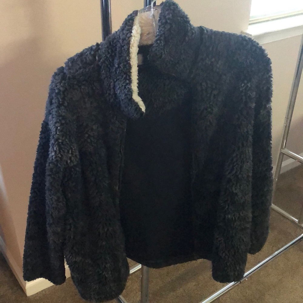 Gray fuzzy Sherpa zip up